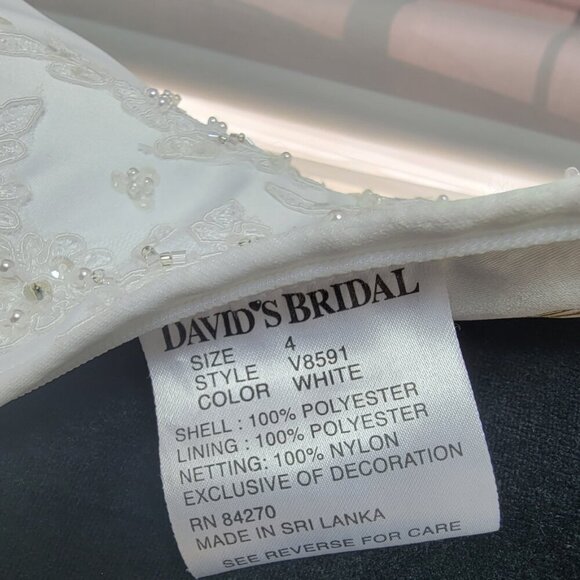 David's Bridal Michaelangelo White Wedding Gown Attached Train Size 4 NWT - Picture 15 of 16